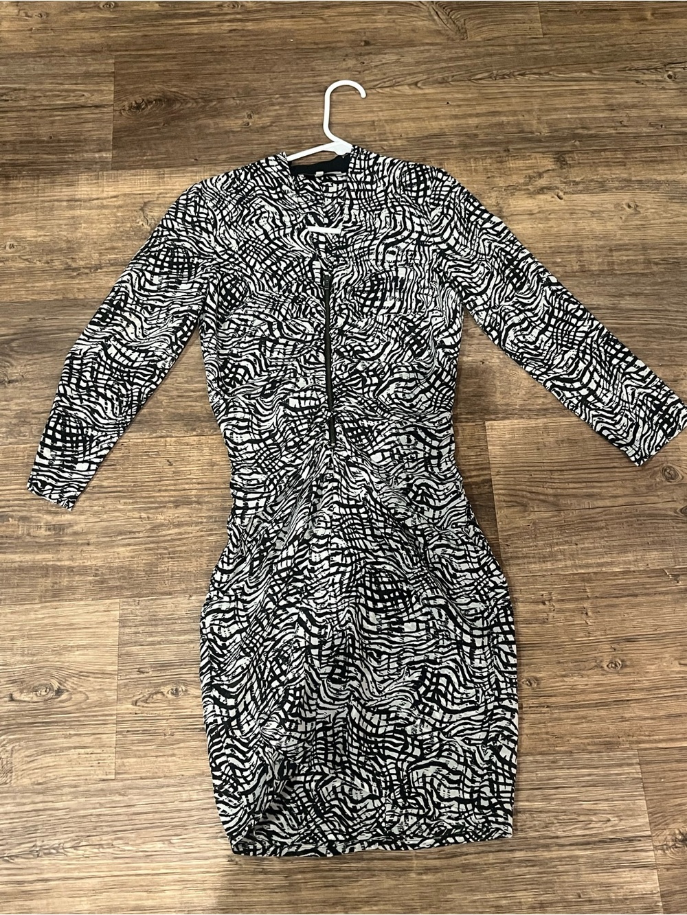 IRO size 0 Black & White Ruched Bodycon Dress - Women